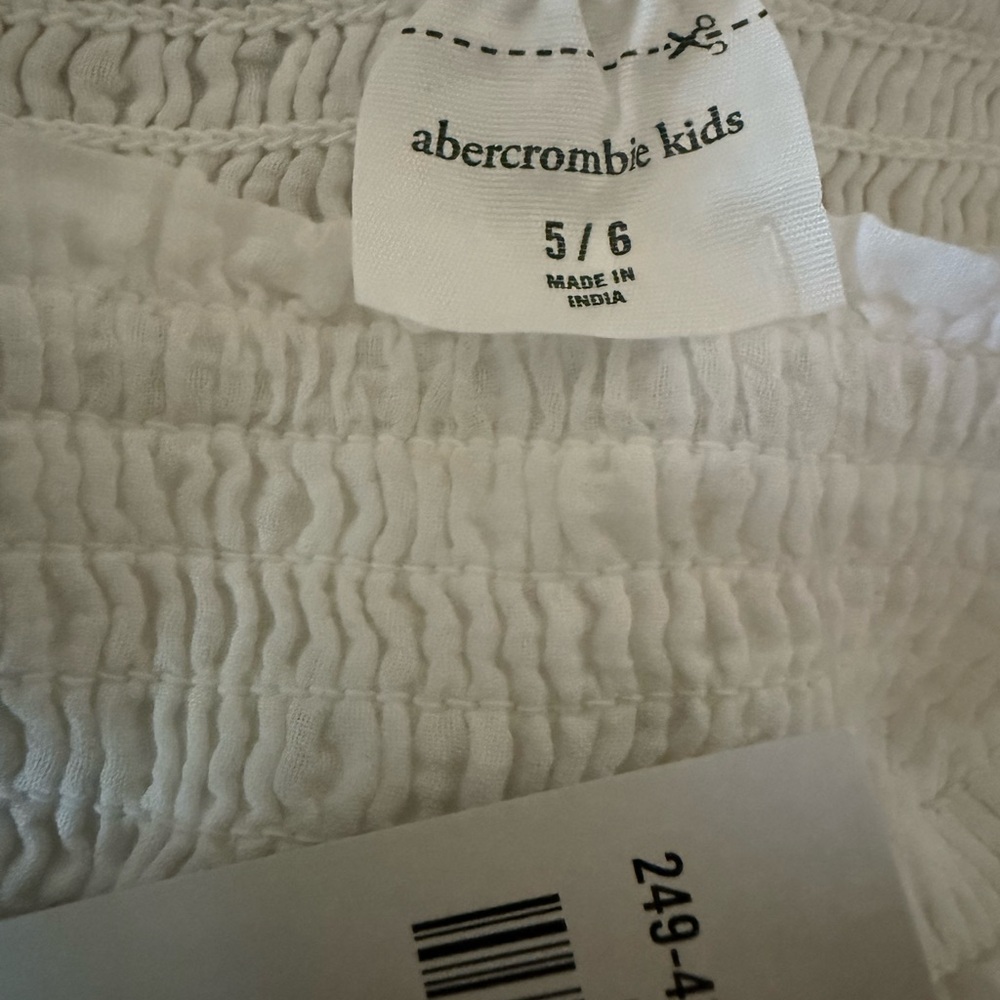 NEW Abercrombie Kids White Embroidered Shorts Set - Picture 10 of 16